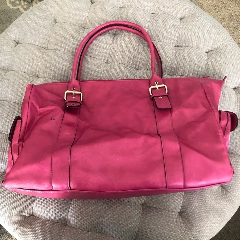 Bueno Hot Pink vegan leather duffle travel bag